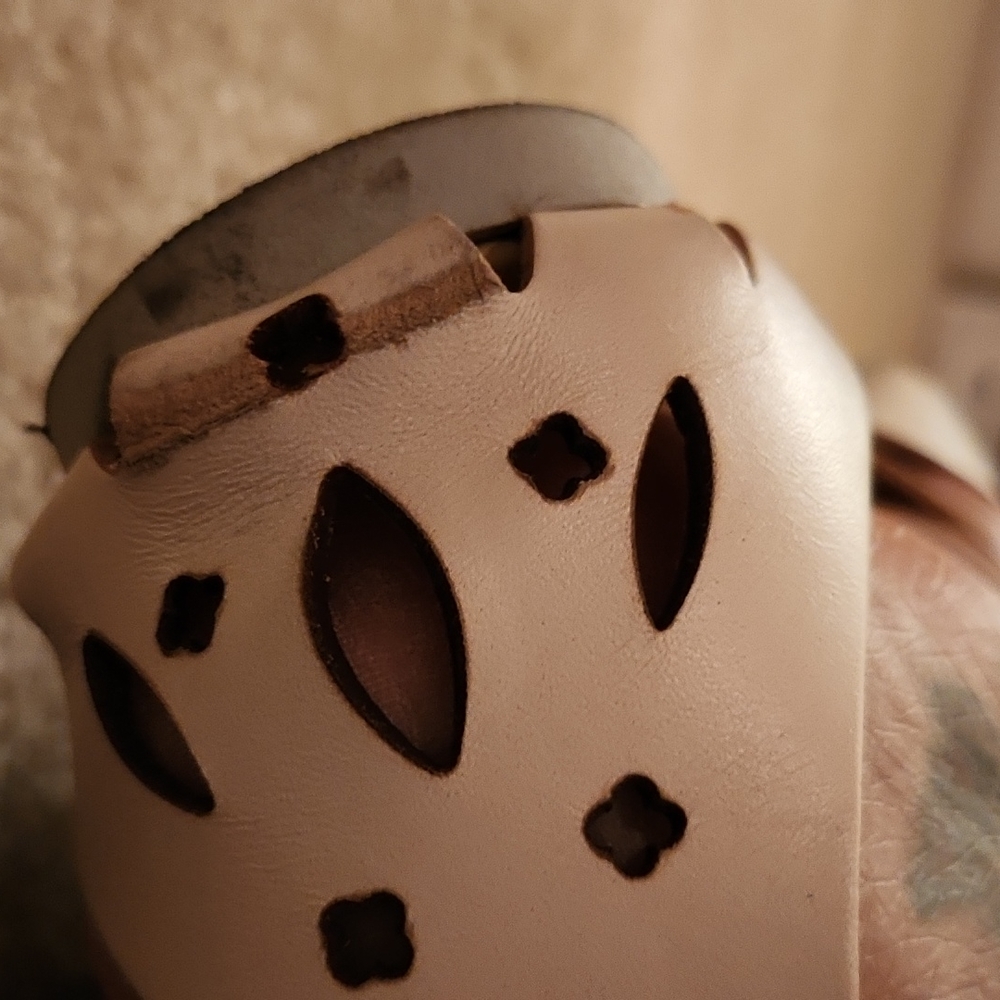 Sandals - Picture 5 of 5